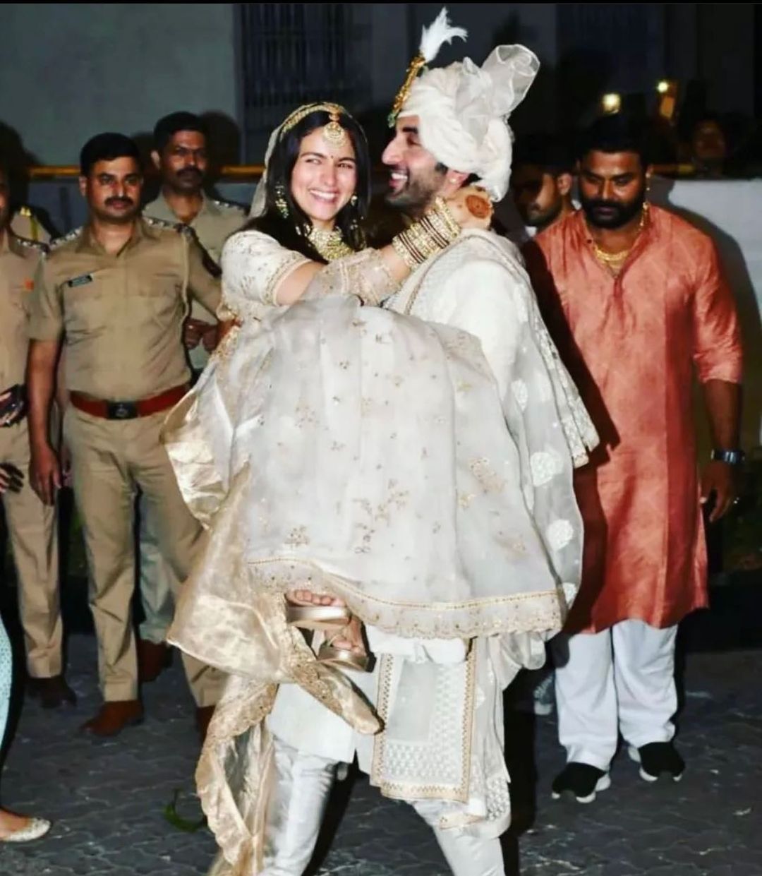 1649999048 197 Alia Bhatt Ranbir Kapoor Wedding Drape artist Dolly Jain calls Alia