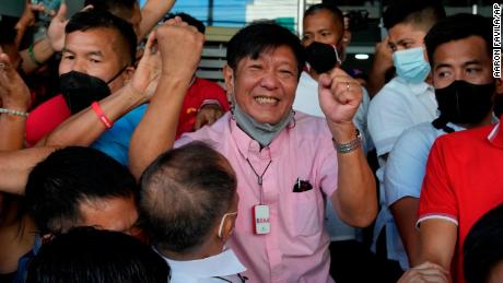 Who is "bongbong" Marcos Jr and Why Are Some Filipinos Nervous About His Family Returning?