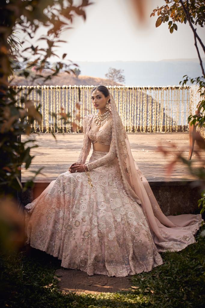 1674572005 918 Celebrity Stylist Ami Patel Deciphers Athiya Shettys Bridal Look Calls